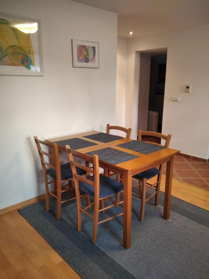 Apartman Lipova Apartment Ludvikovicky Luaran gambar